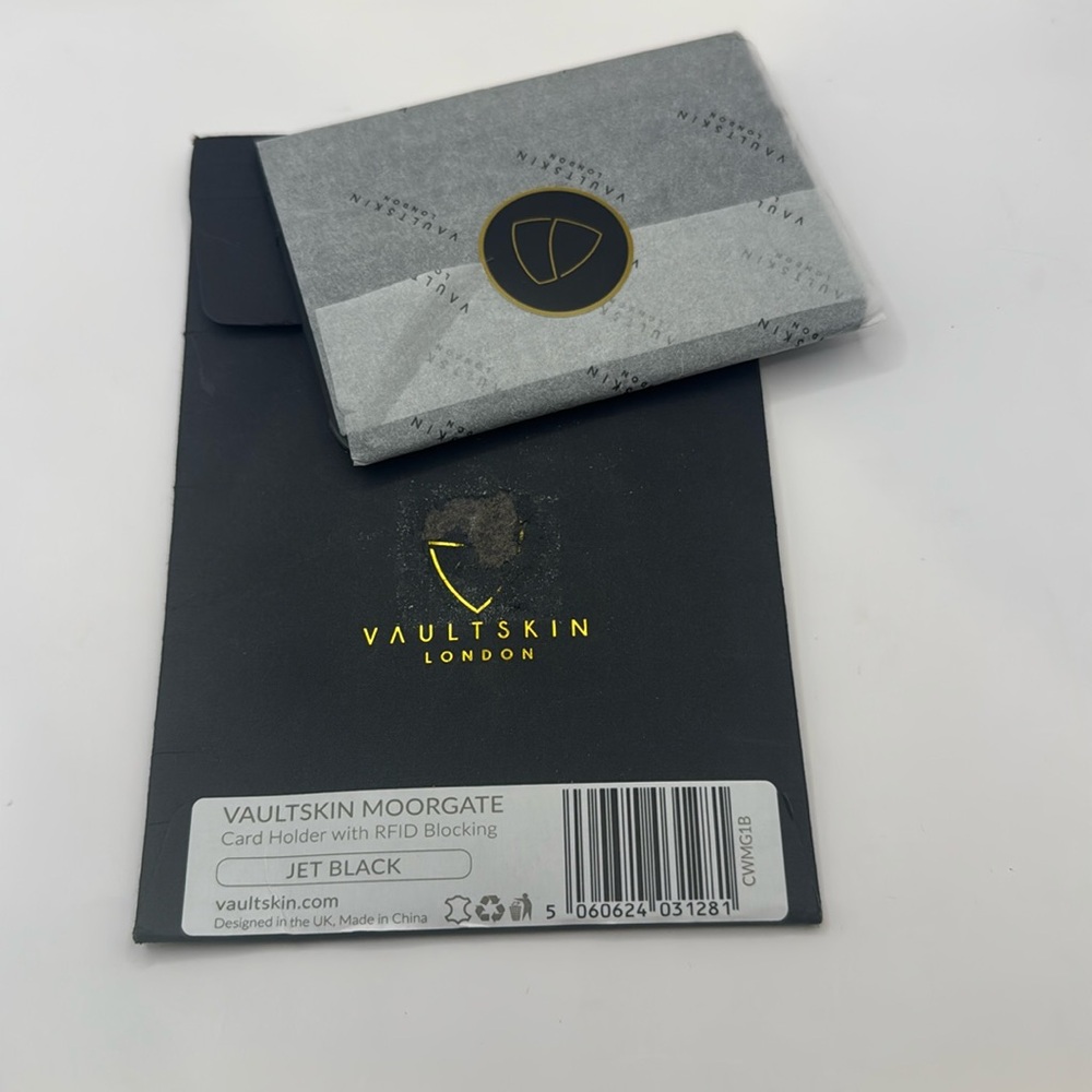 Vaultskin London RFID Cardholder NWT